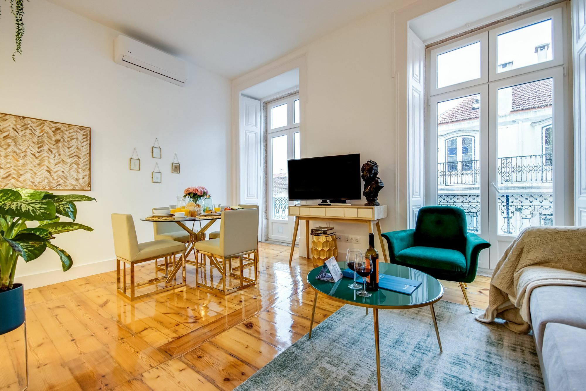 Sweet Inn Apartment - Chiado Luxury Лісабон Екстер'єр фото